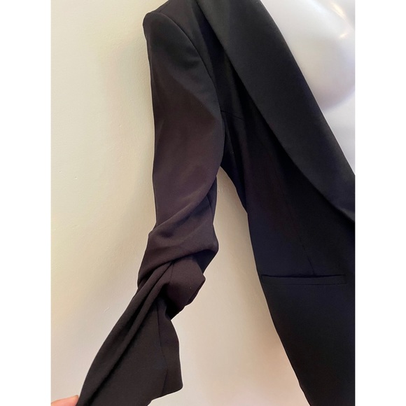 FashionNova “The Celine Blazer” Black Small Ruched Sleeves - Picture 4 of 10
